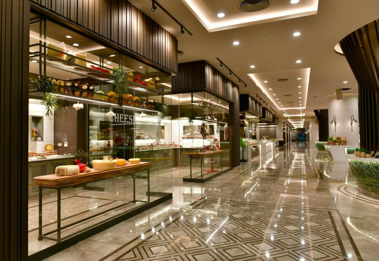 Regnum Carya 5* Belek