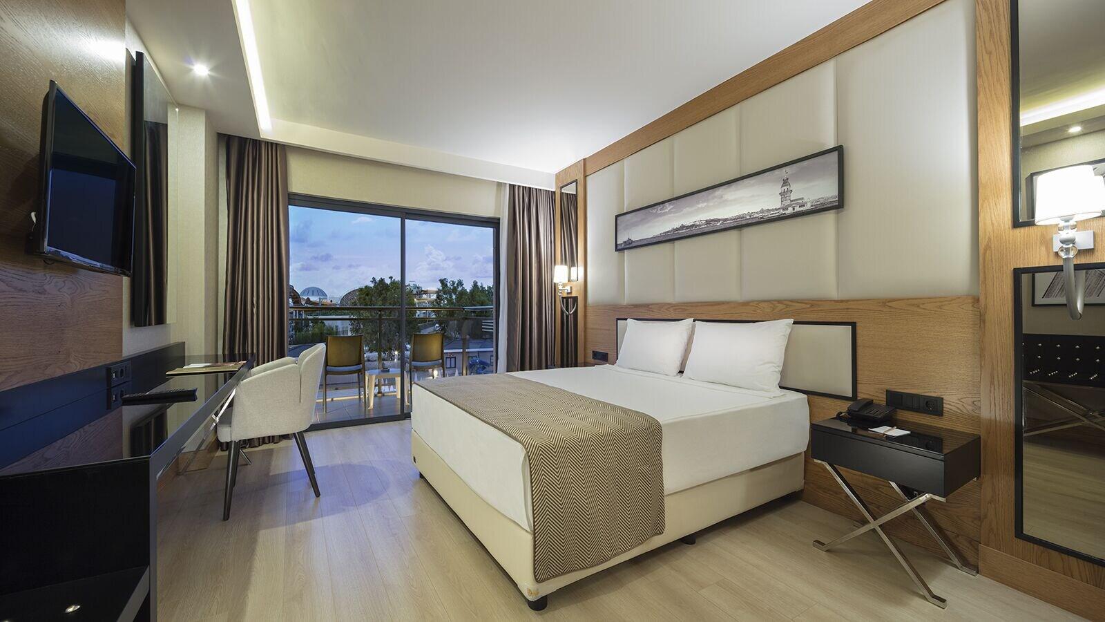 Aydinbey Queen's Palace & 5* Belek
