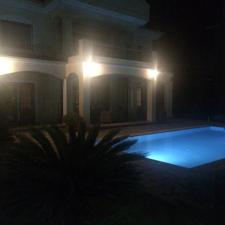 Palm Lane Villa