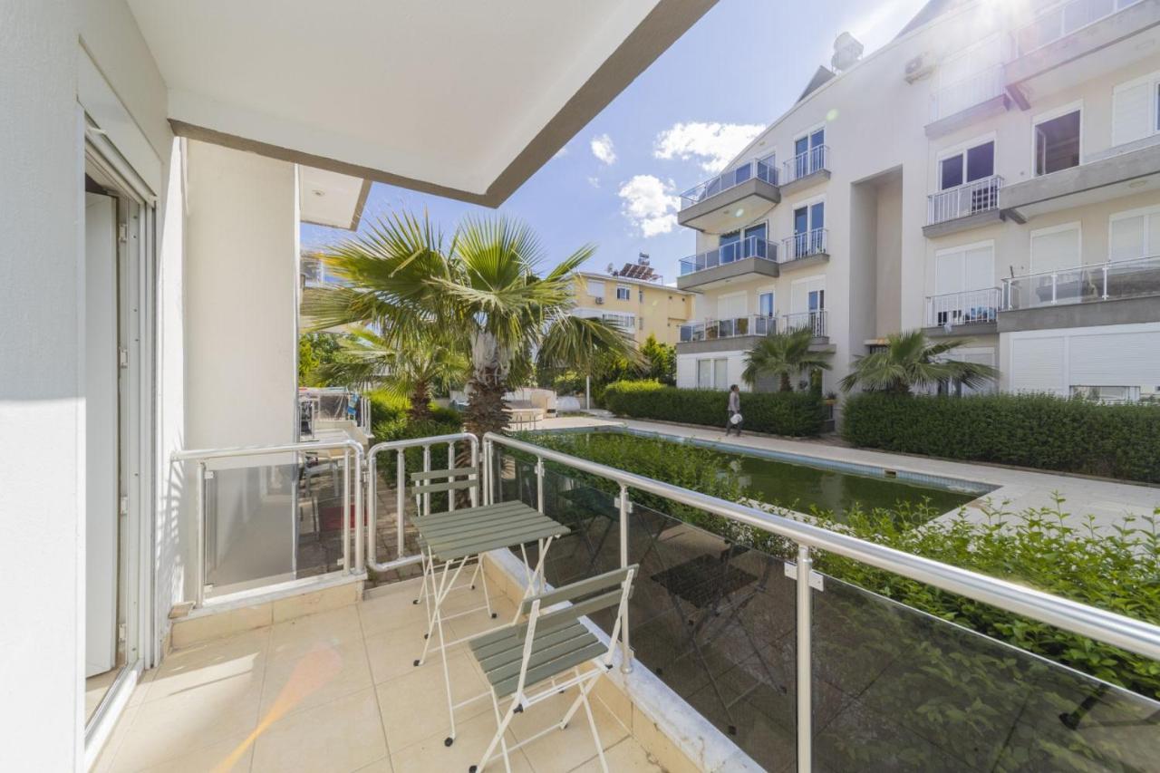 Furnished Flat With Shared Pool In Antalya Appartement Belek
