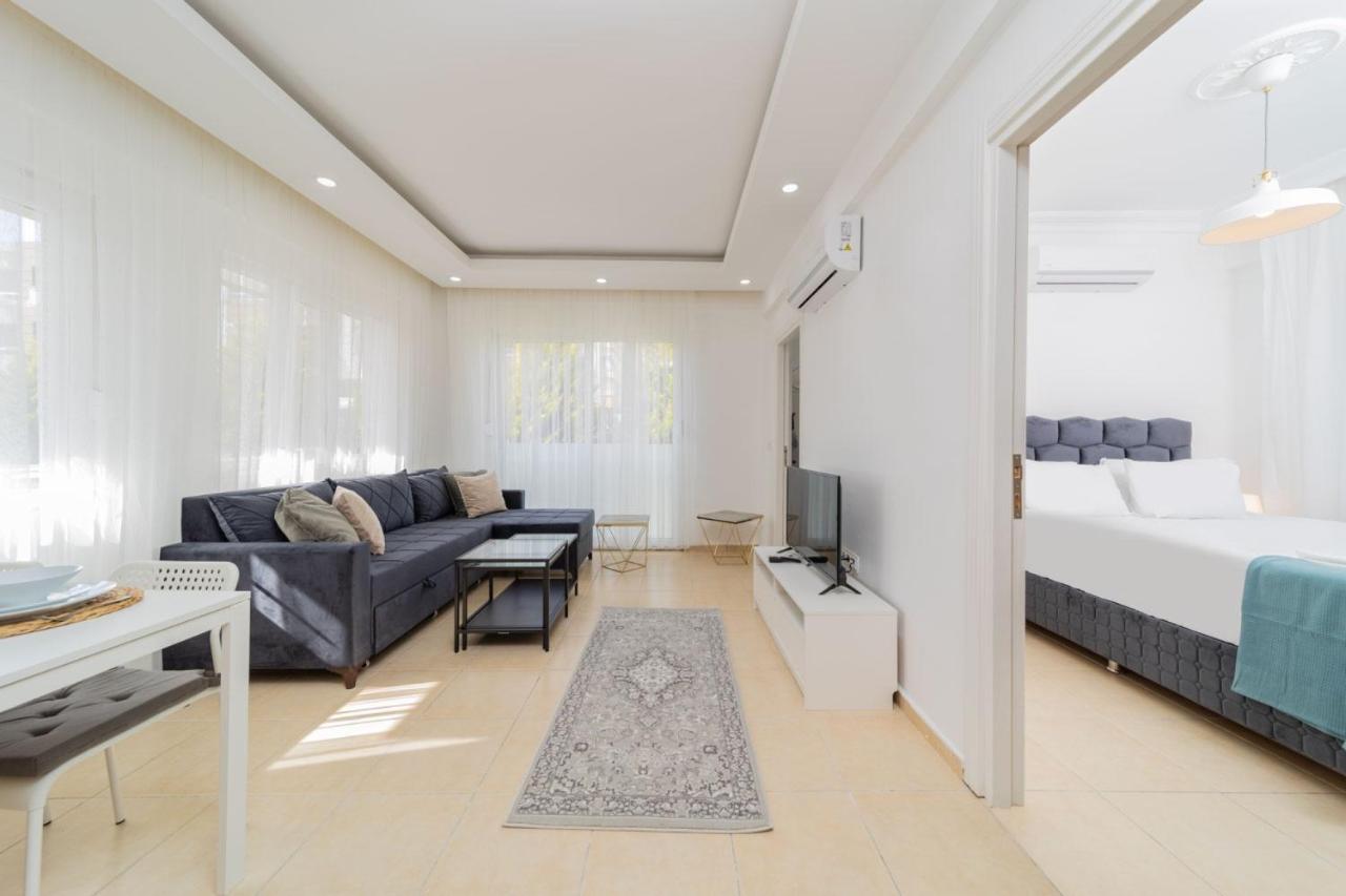 Furnished Flat With Shared Pool In Antalya