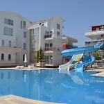Lovely 3 Bedrooms Luxury Apt With Pool And Gym