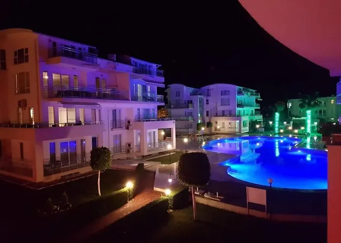 Lovely 3 Bedrooms Luxury Apt With Pool And Gym