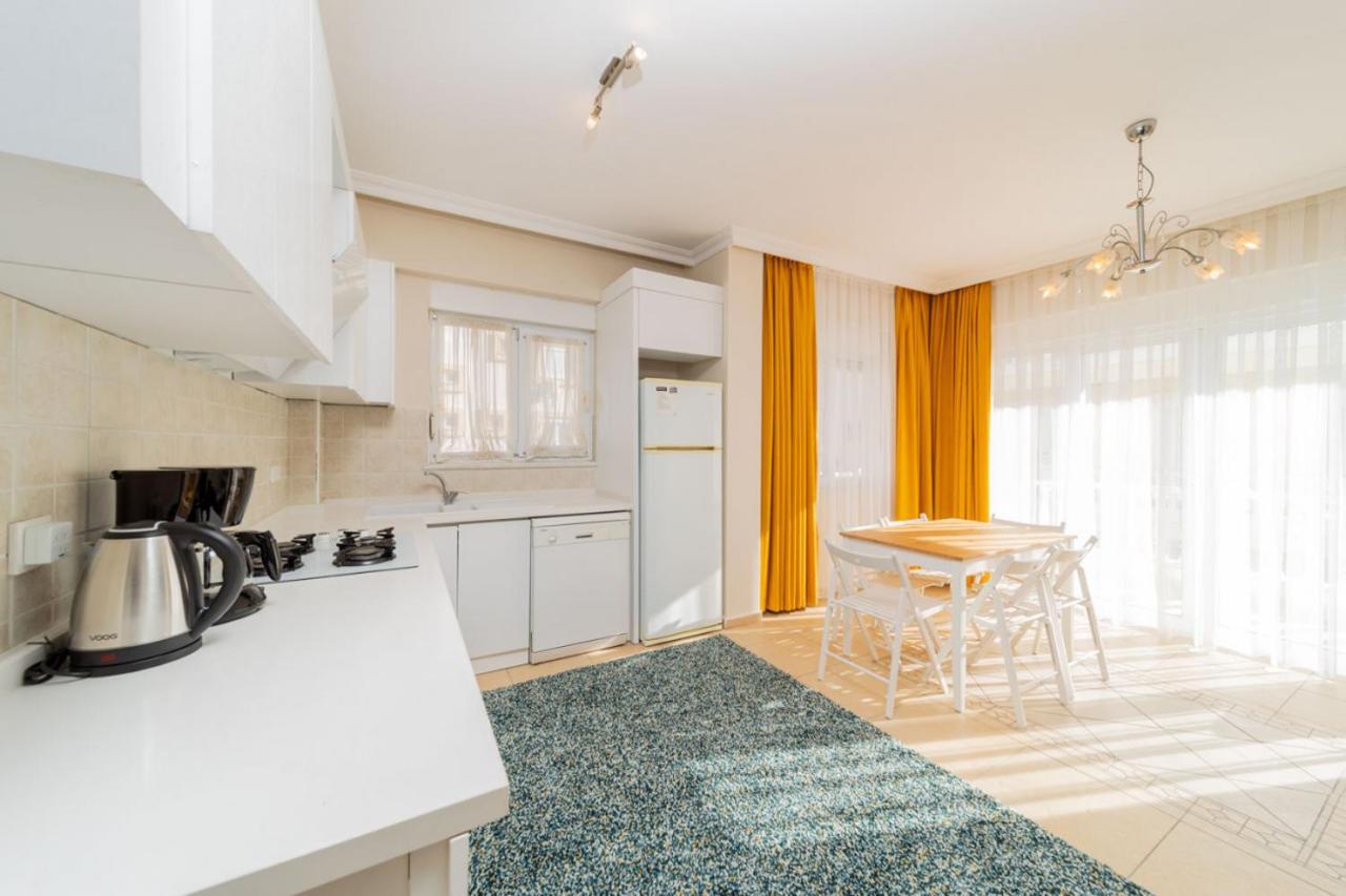 Flat With Balcony And Shared Pool In Apartment Belek