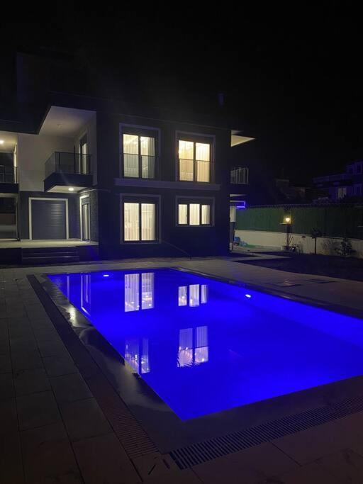 Sahnaz Suits * Belek