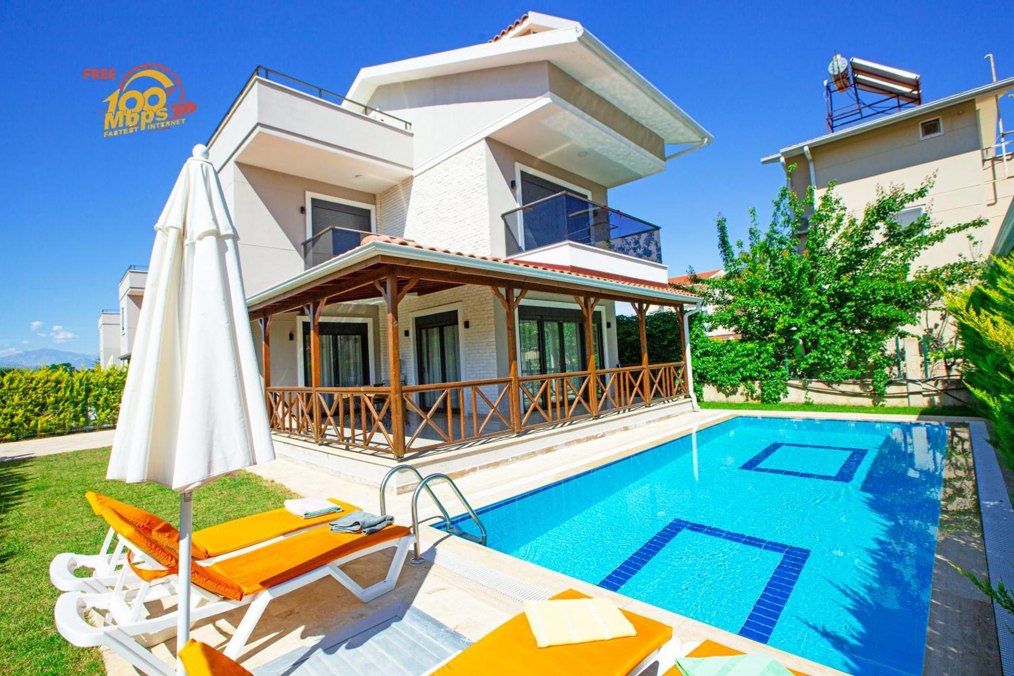 Villa Paradise Town Lisa *