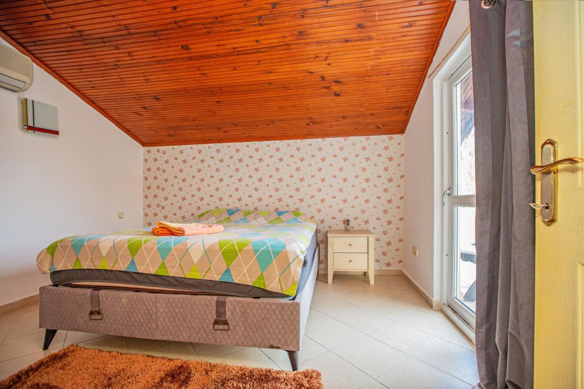 Paradise Town Beldora Villa