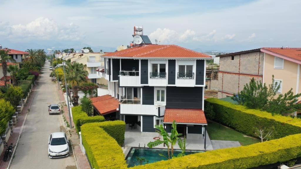 Villayl Villa