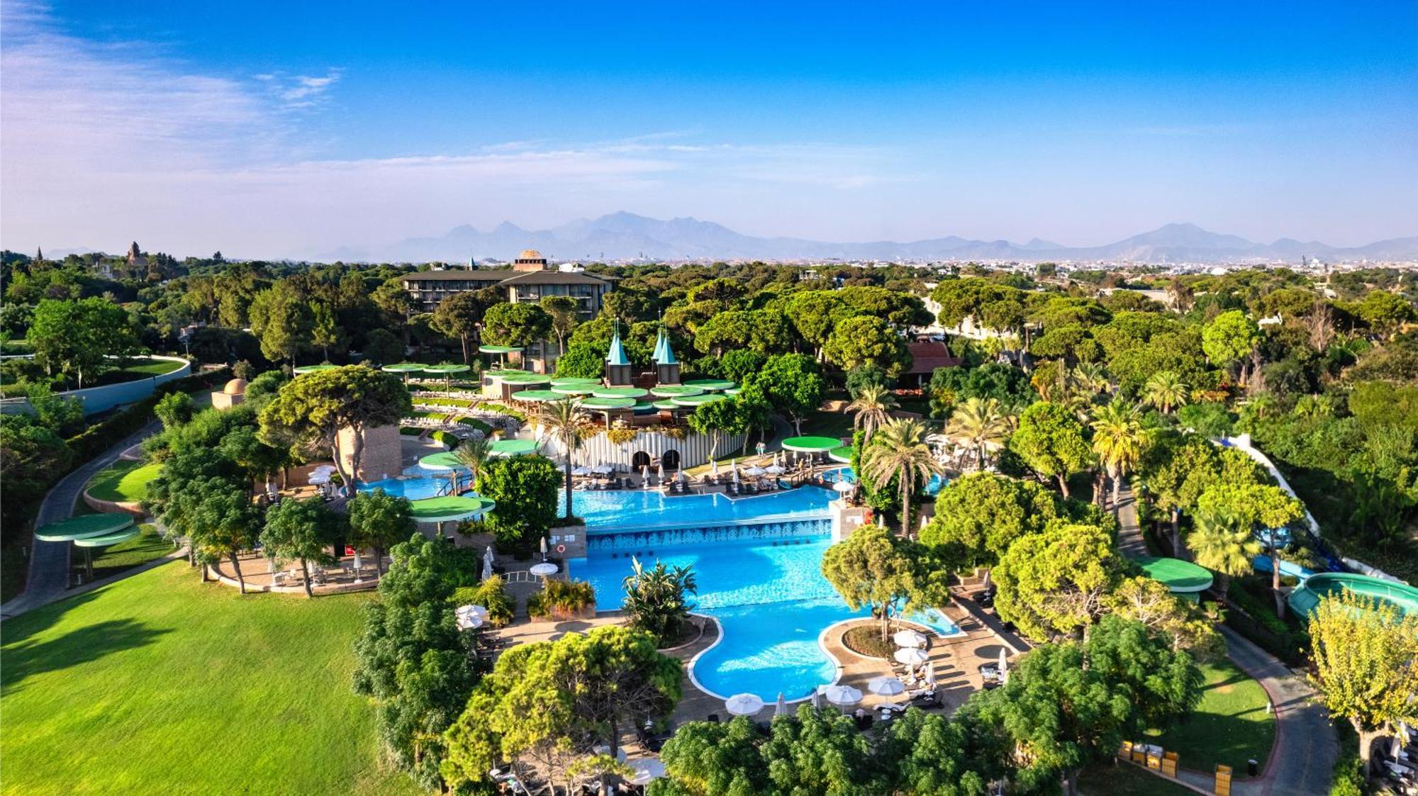Resort Gloria 5*
