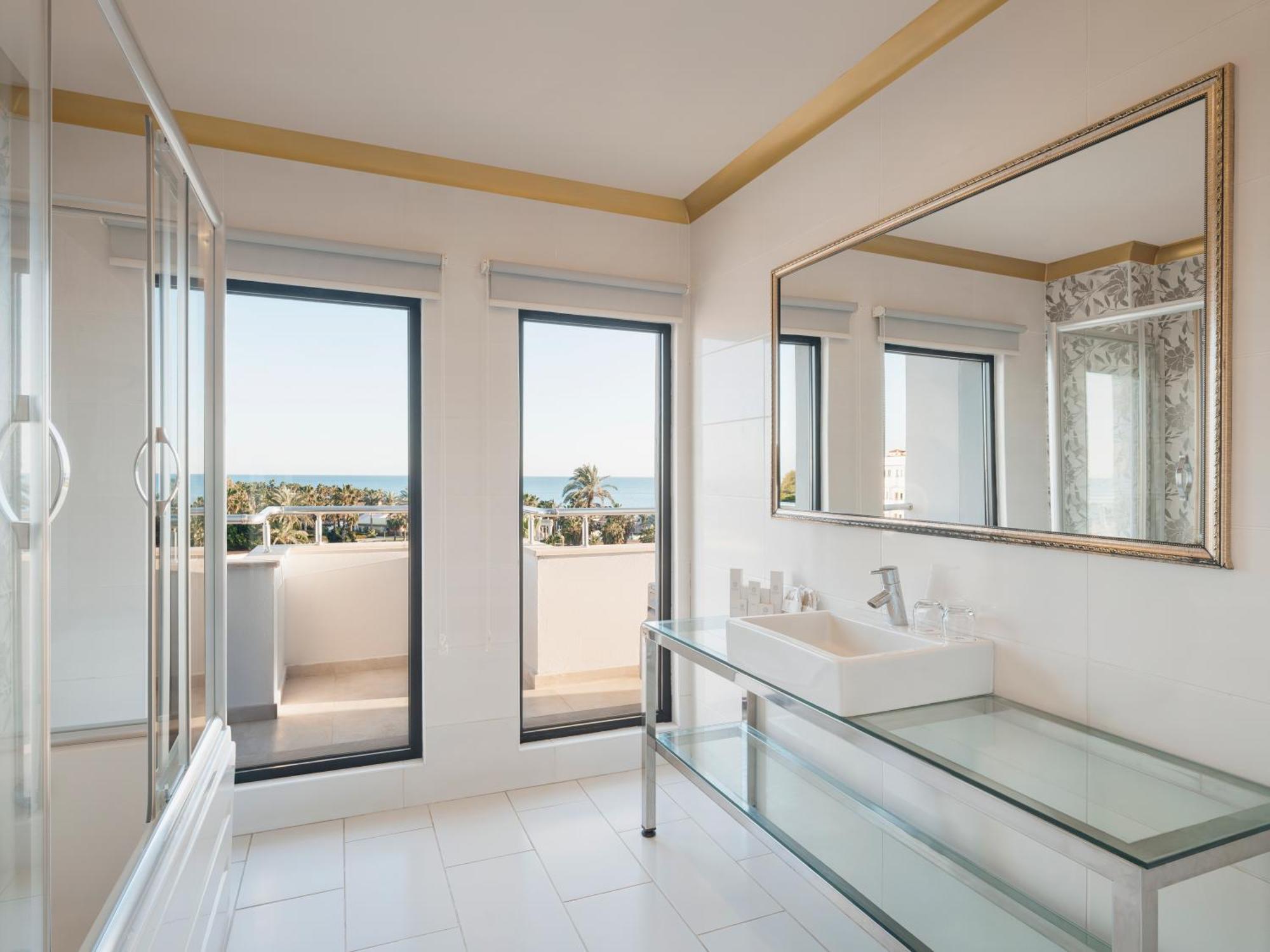 Selectum Noa Hotel 5*