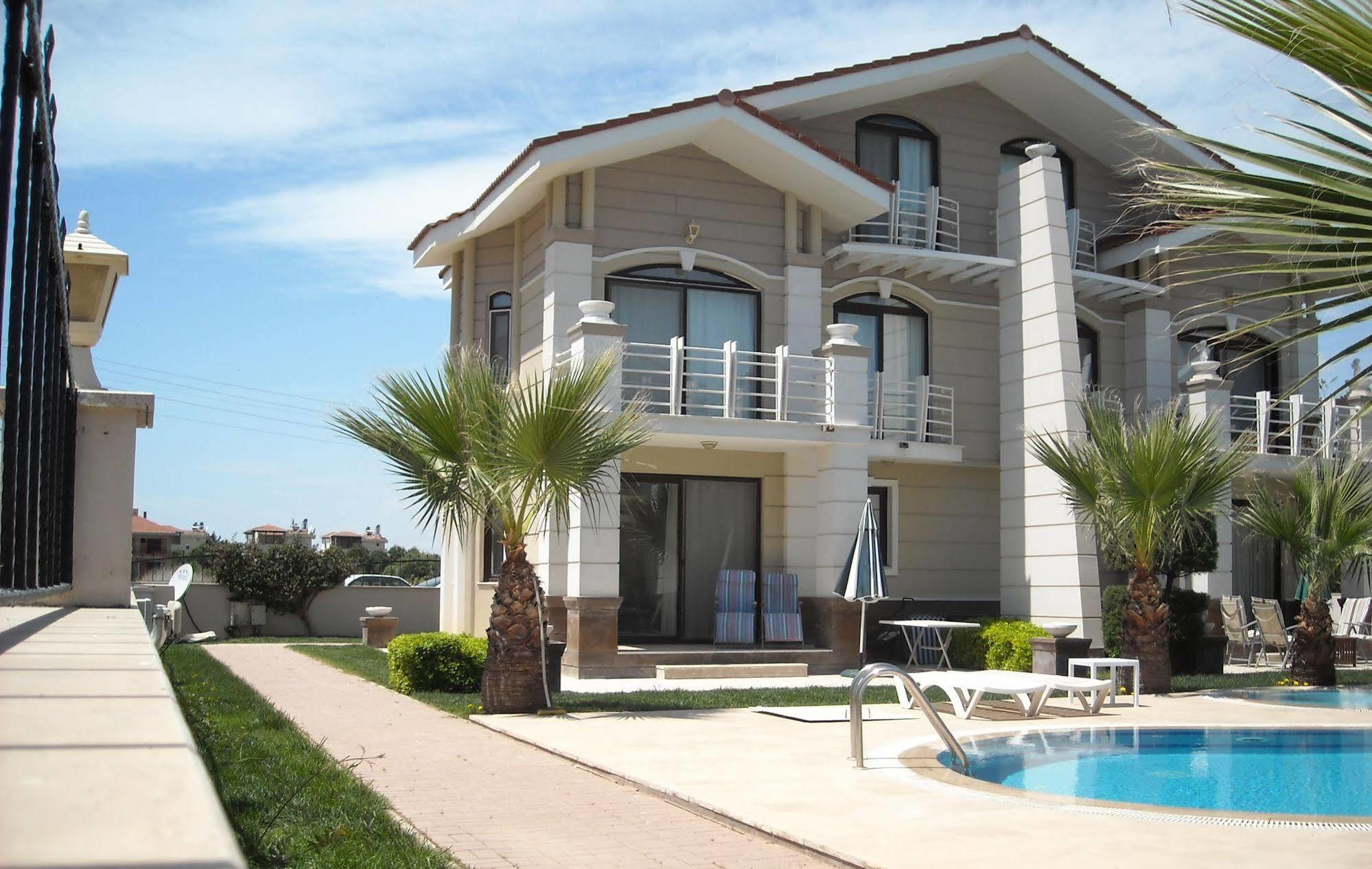 Villa Golf 1 *