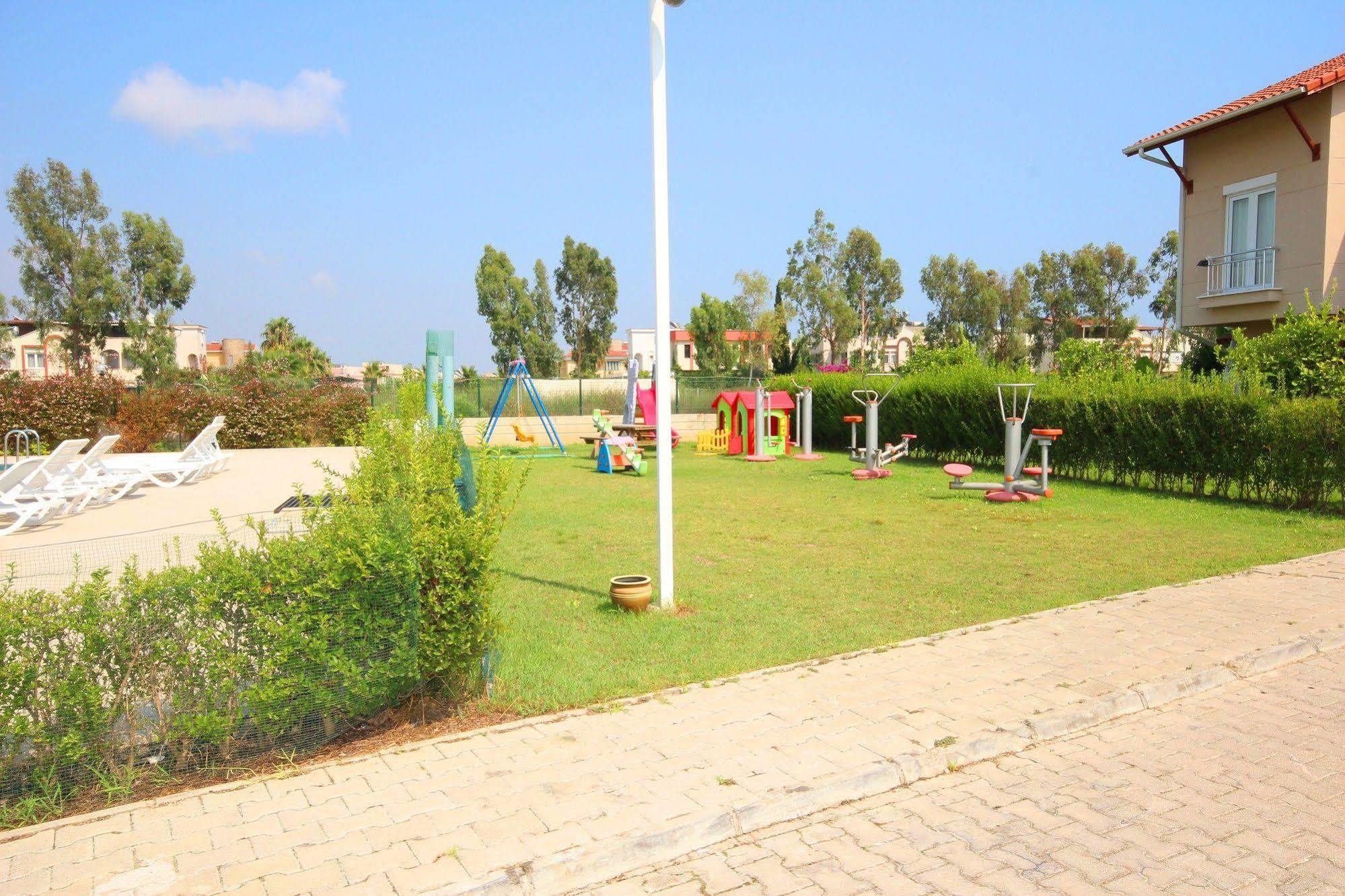 Villa Paradise Town Lisa