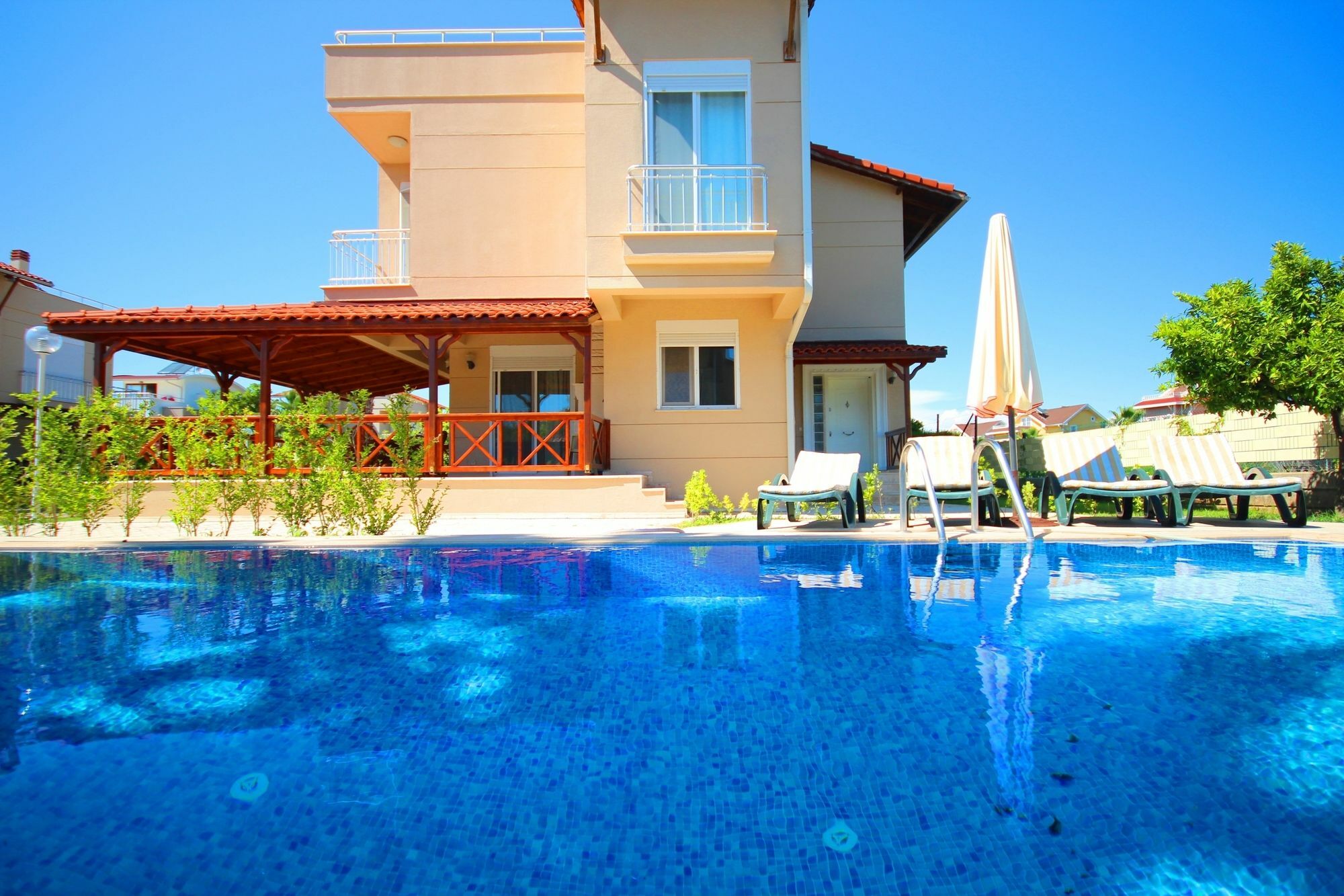 Villa Paradise Town Lisa *