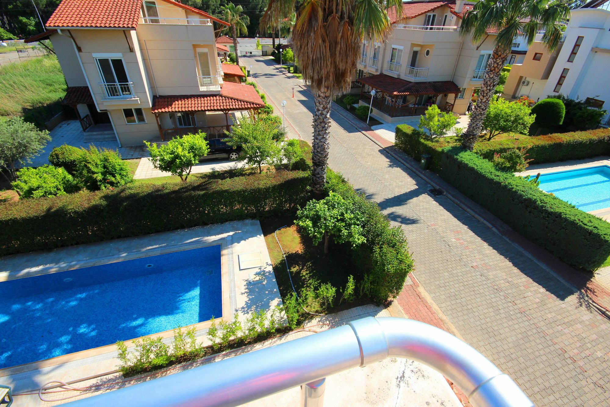 Paradise Town Lisa Belek
