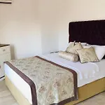Fun&Sun Luxury River Villa With Amazing Landscape