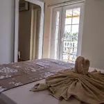 Villa Stone 1