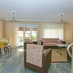 Paradise Town Villa Legend