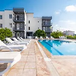 Assos Apart: Havuzlu Sitede Tamami Sizin 2 Oda 1 Salon Daire