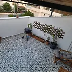 Ev Apartments