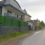 Sahnaz Villa Suits