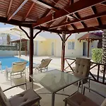 Cozy 4Br Villa With Pool In Kadriyebelek