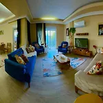 Peaceful Holiday Villas-Family