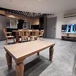 Red Premium Vip// Custom Design Villa With Turkish Bbq+Prvt Swmg Pool