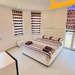 Super 4 Bedroom Villa With Poolvilla