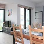 Excellent Mountain View Apartment