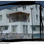 Villa Matthew