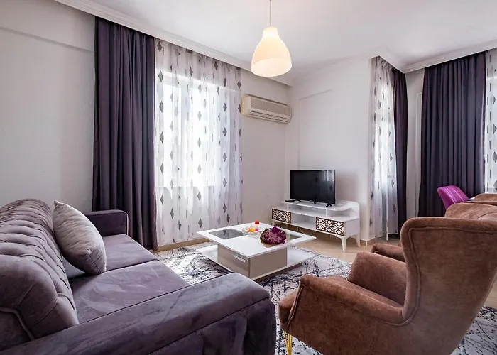 Assos Apart: Havuzlu Sitede Tamami Sizin 2 Oda 1 Salon Daire