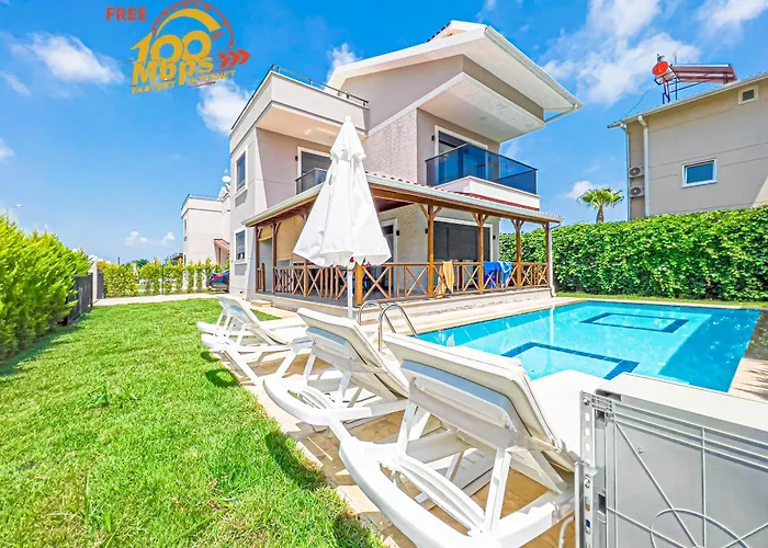 Paradise Town Villa Cordelia