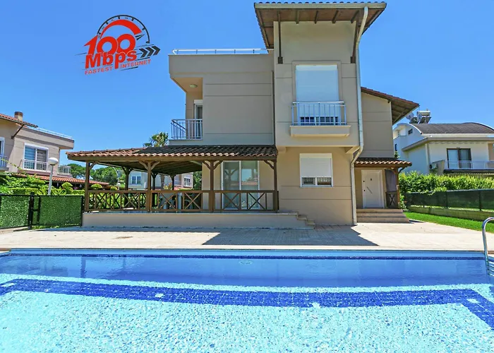 Paradise Town Villa Legend