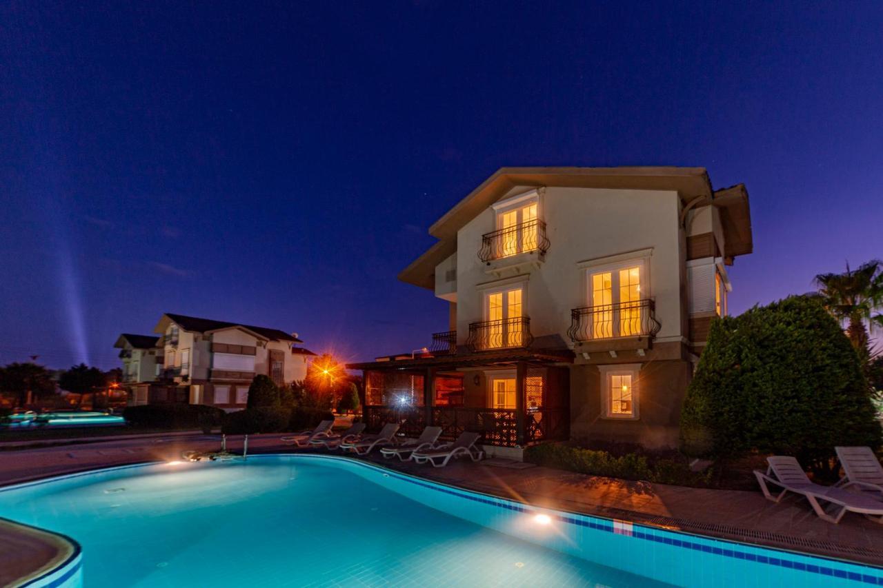 Villa Beach