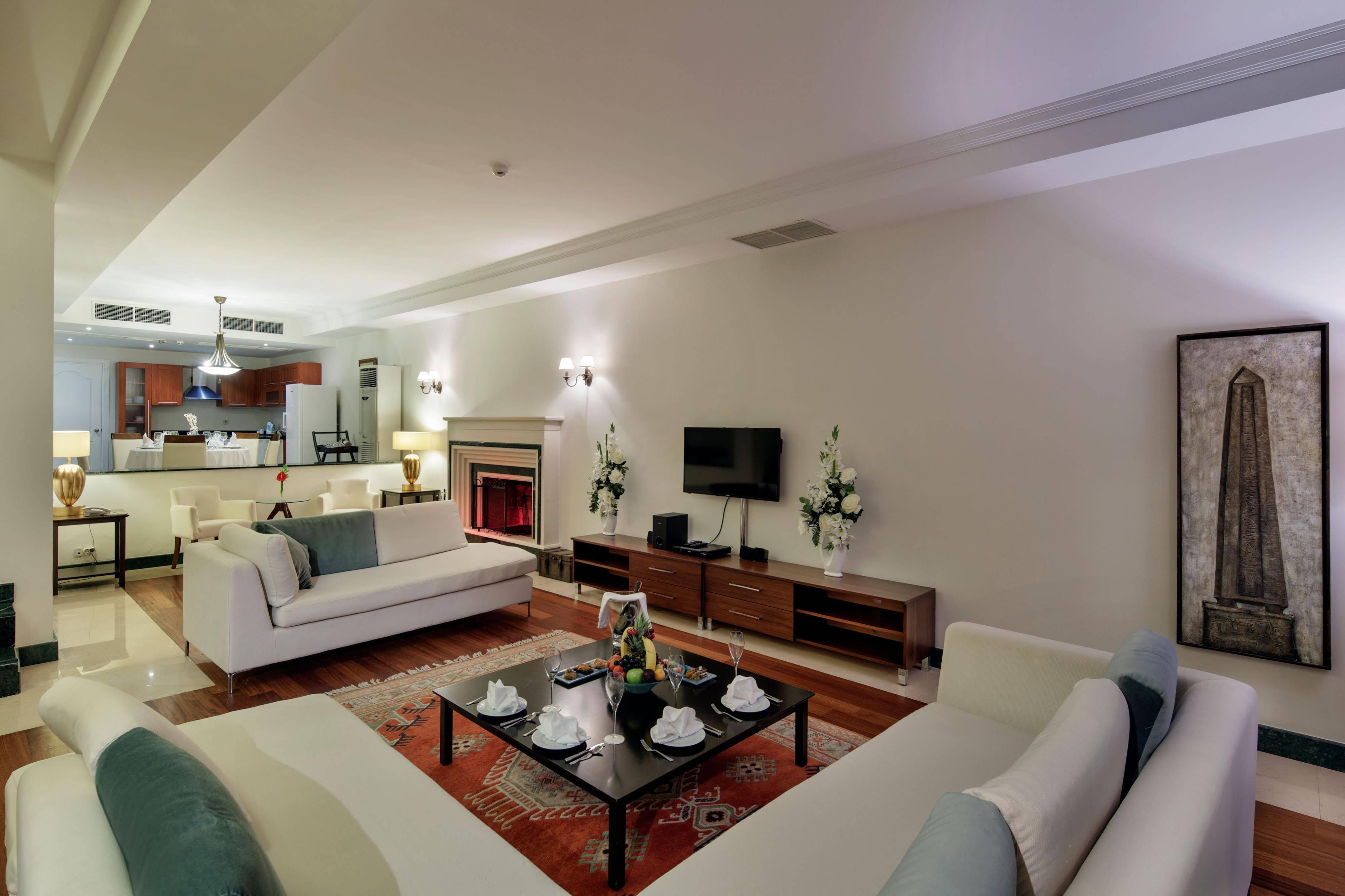 Papillon Ayscha & Hotel 5*