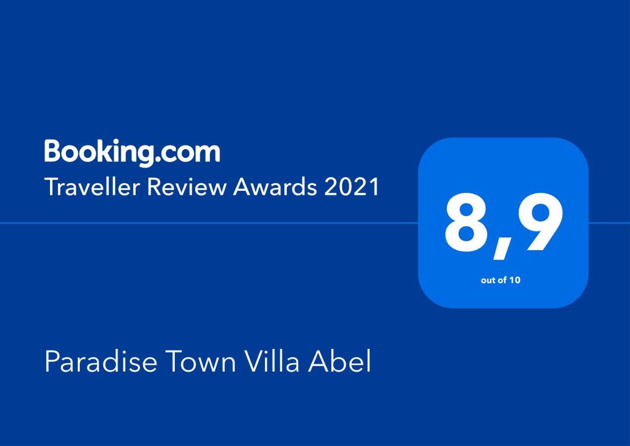 Paradise Town Abel Pousada *
