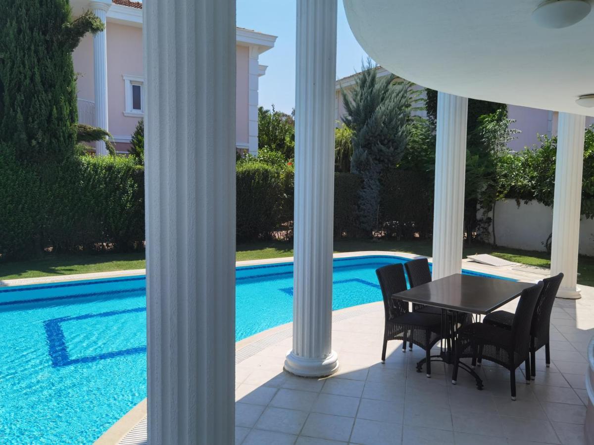 Altun Villa *