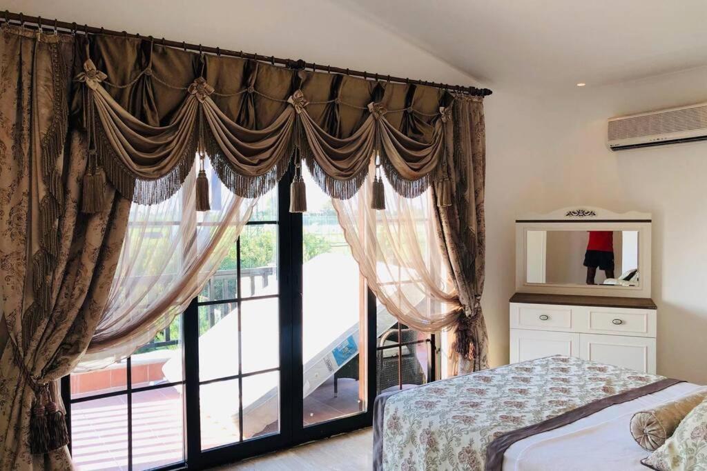 Fun&sun Luxury River With Amazing Landscape Villa