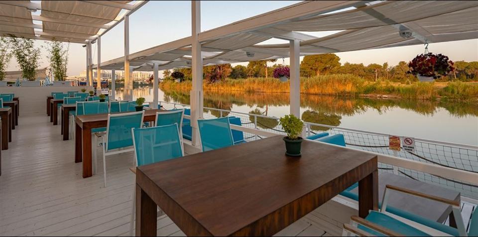 Fun&sun Luxury River With Amazing Landscape Villa