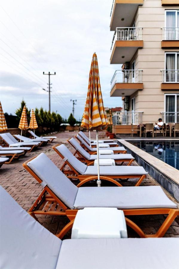 Diamonds Apart Otel