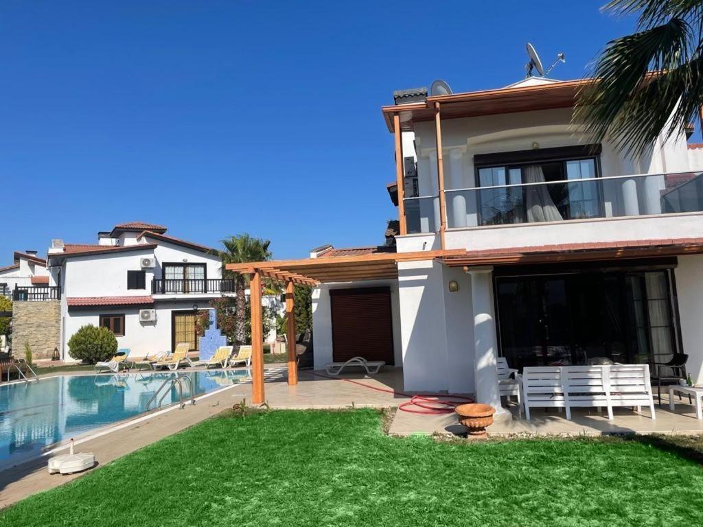 Fun&sun River With Amazing Landscape 5+1 Villa