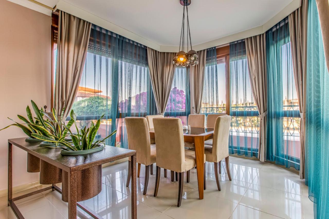 Aparthotel Vista *