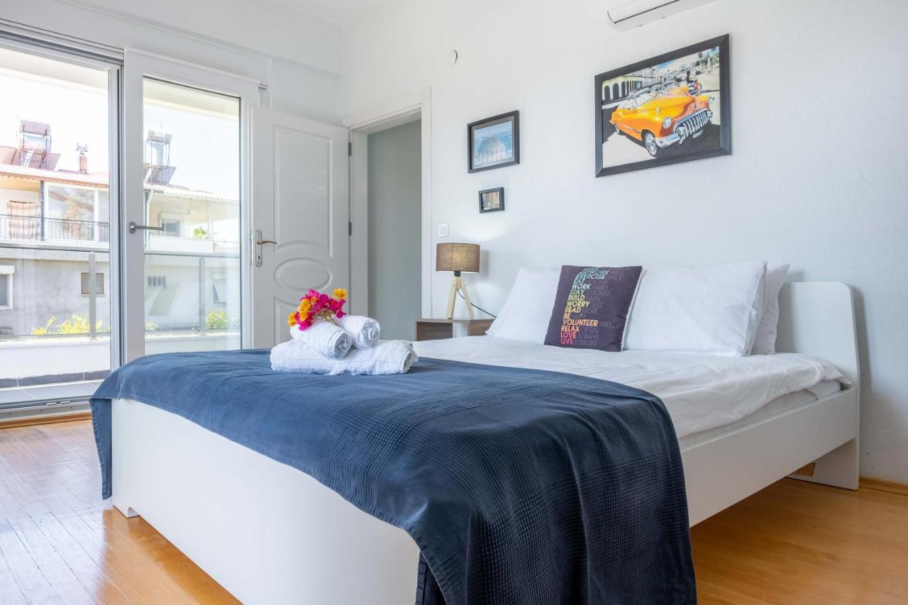 Ev Villa
