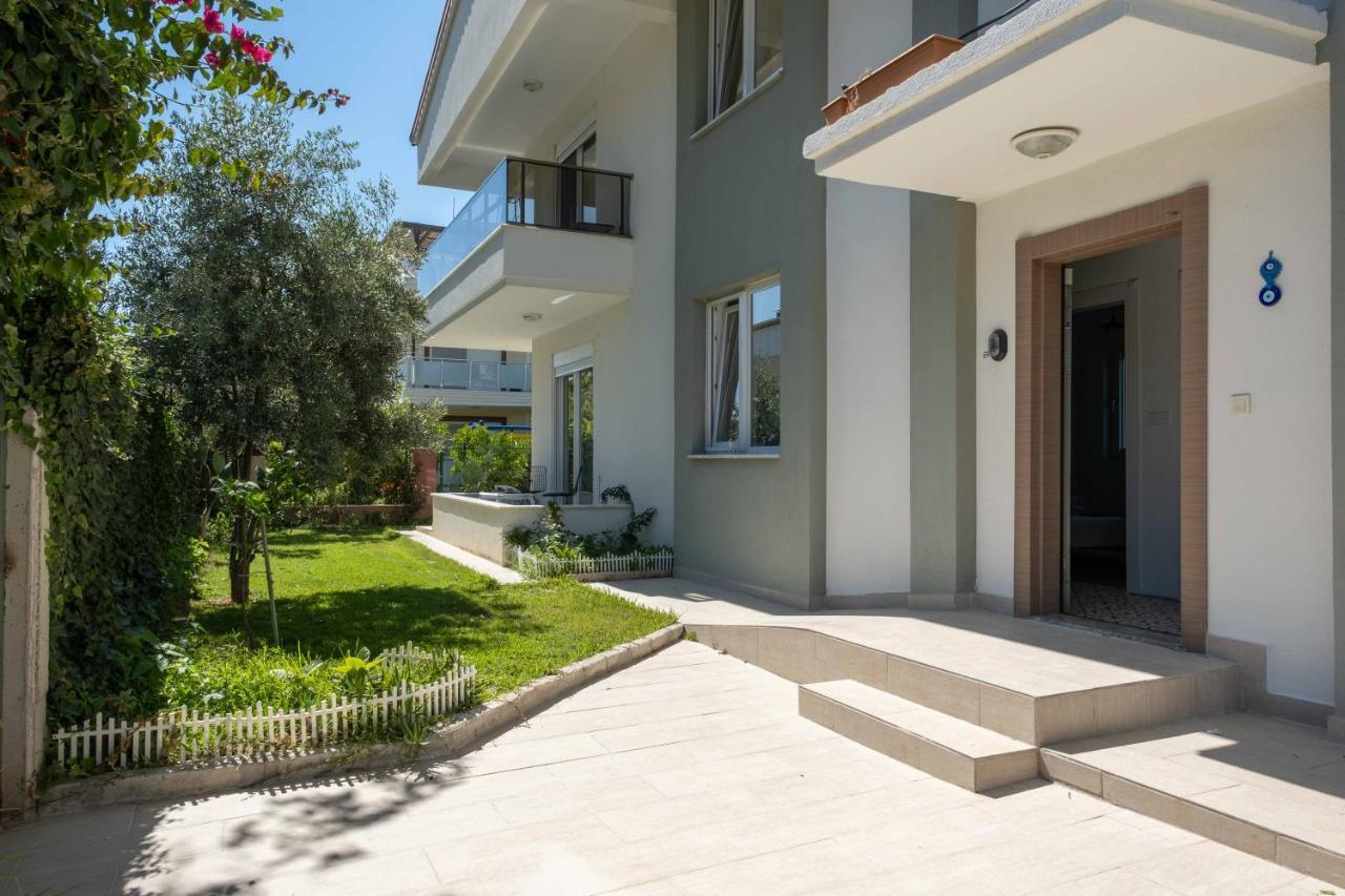Ev Belek