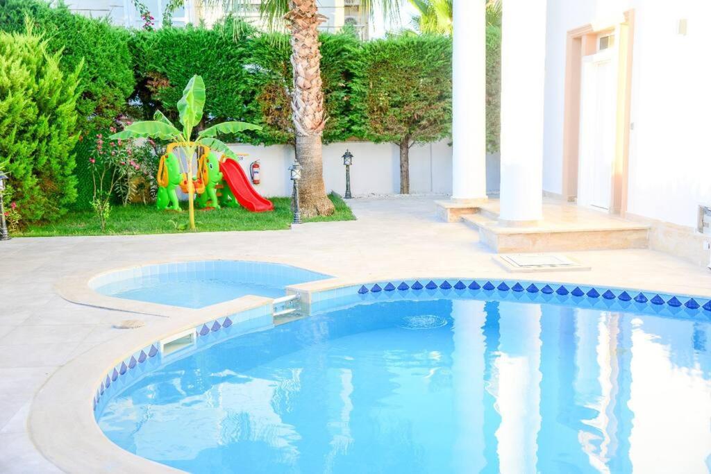 Private With Pool Near The Villa *