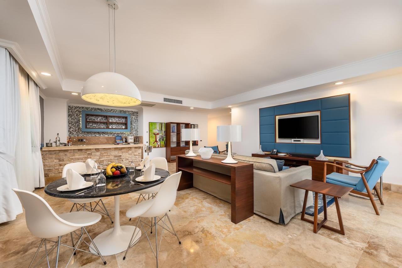 Complex Cornelia Diamond Golf & 5*
