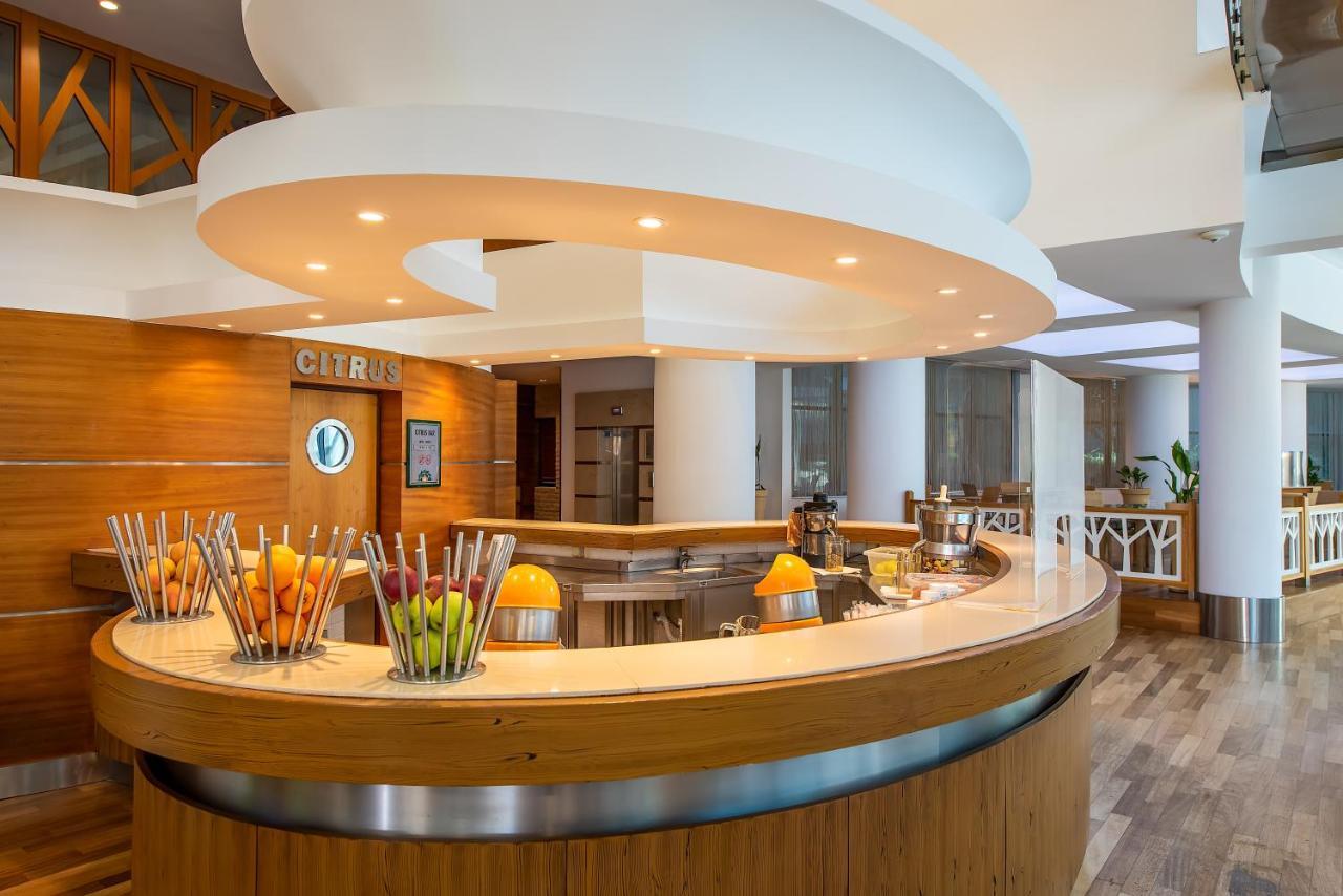 Resort Cornelia De Luxe 5*