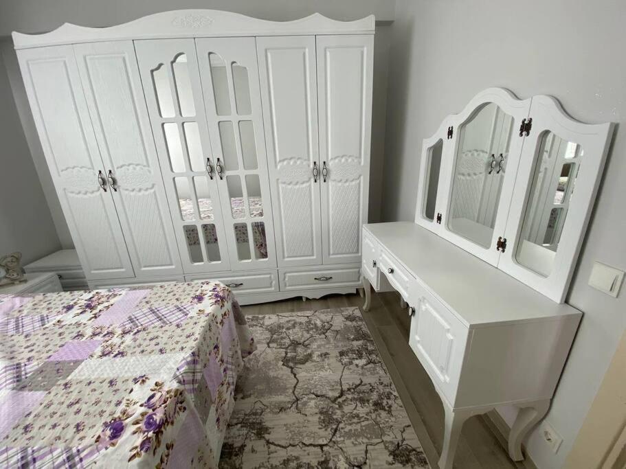 Lovely 3 Bedrooms Luxury Apt With Pool And Gym Appartement *
