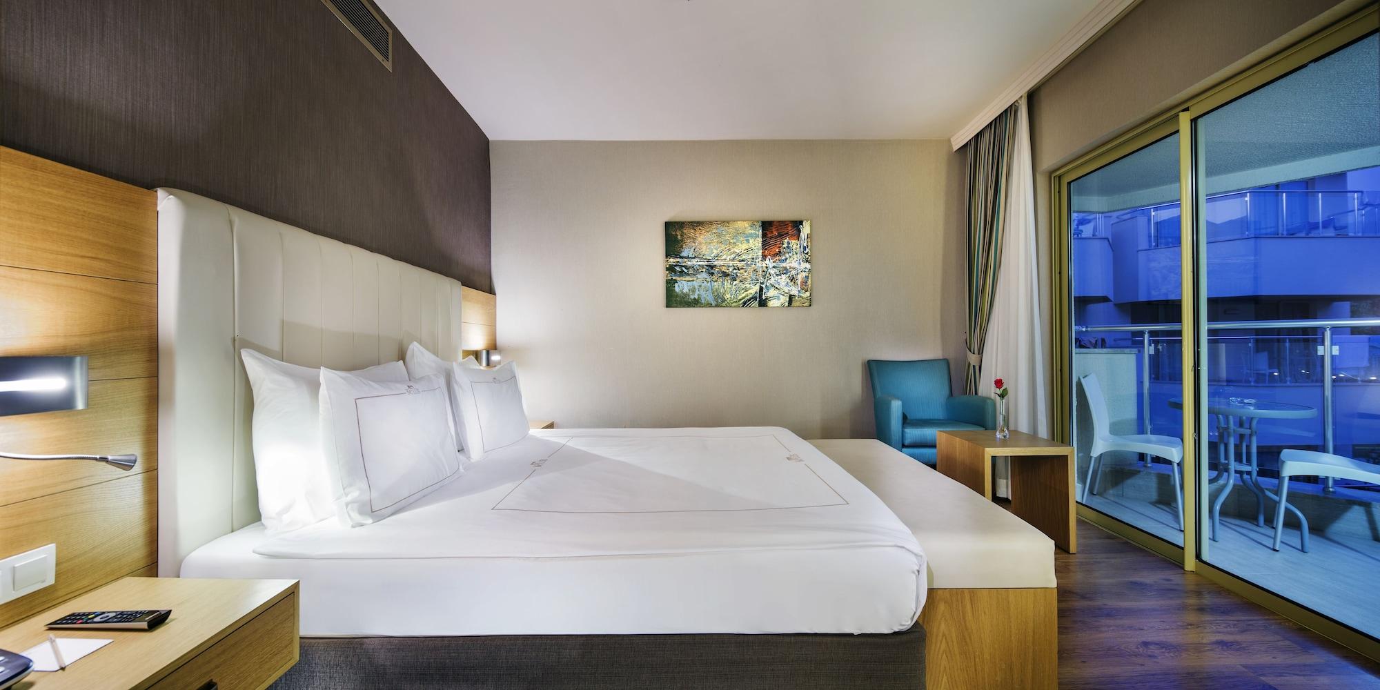 Bellis Deluxe & Heated For Winter Aqua Park 5*