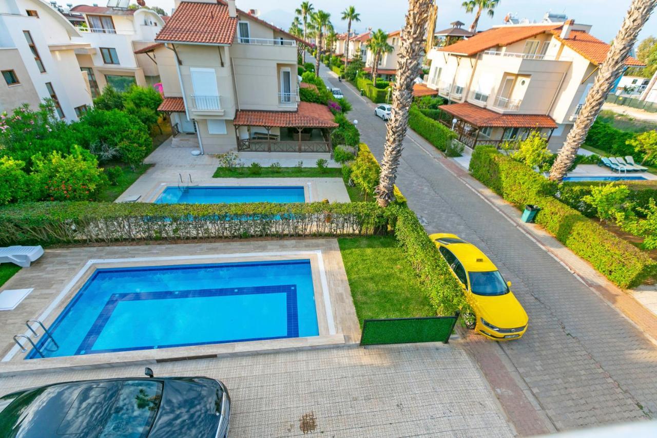 Paradise Town Legend Villa *